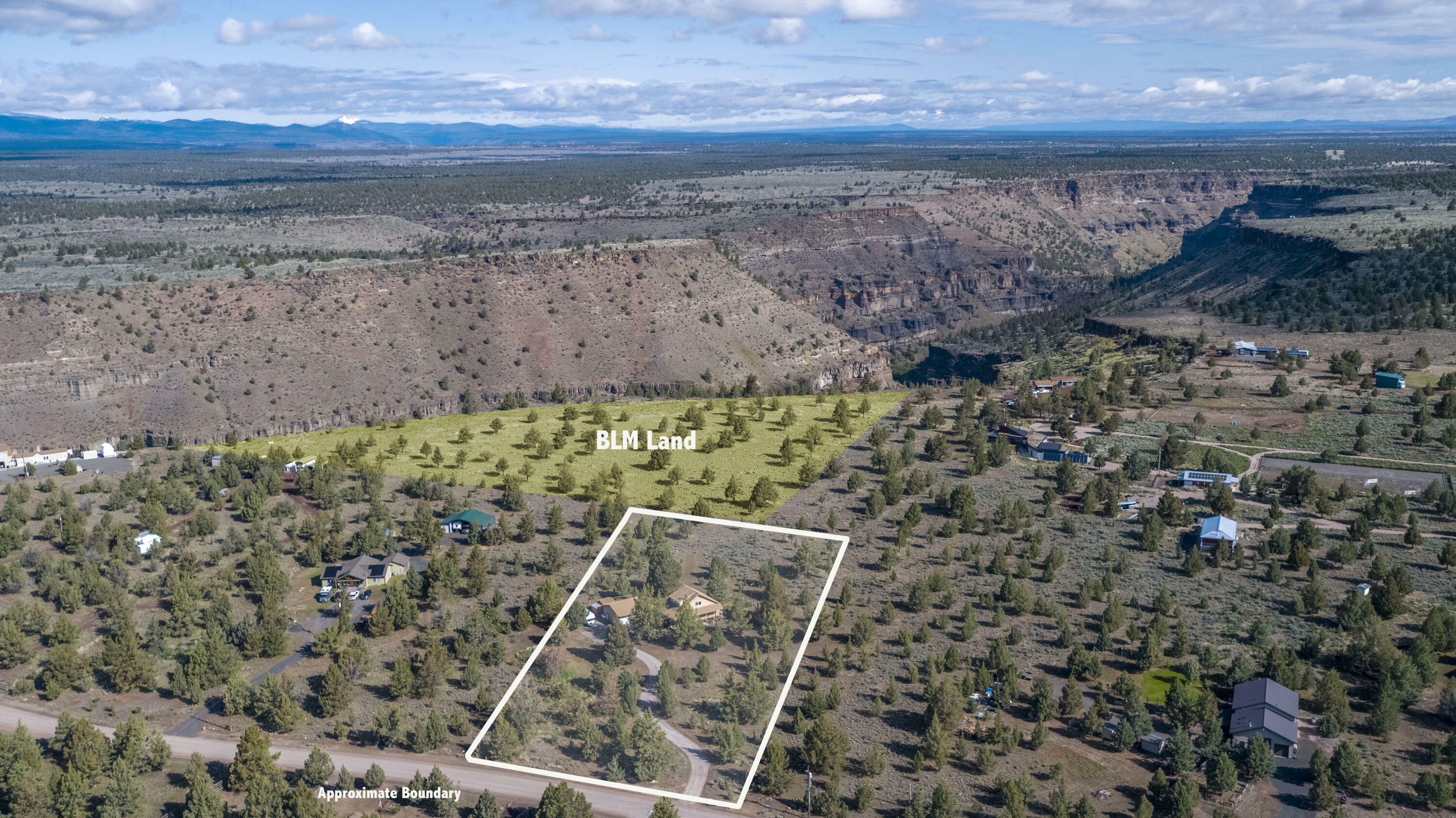 Property Photo:  9949 SW Geneva View Road  OR 97760 
