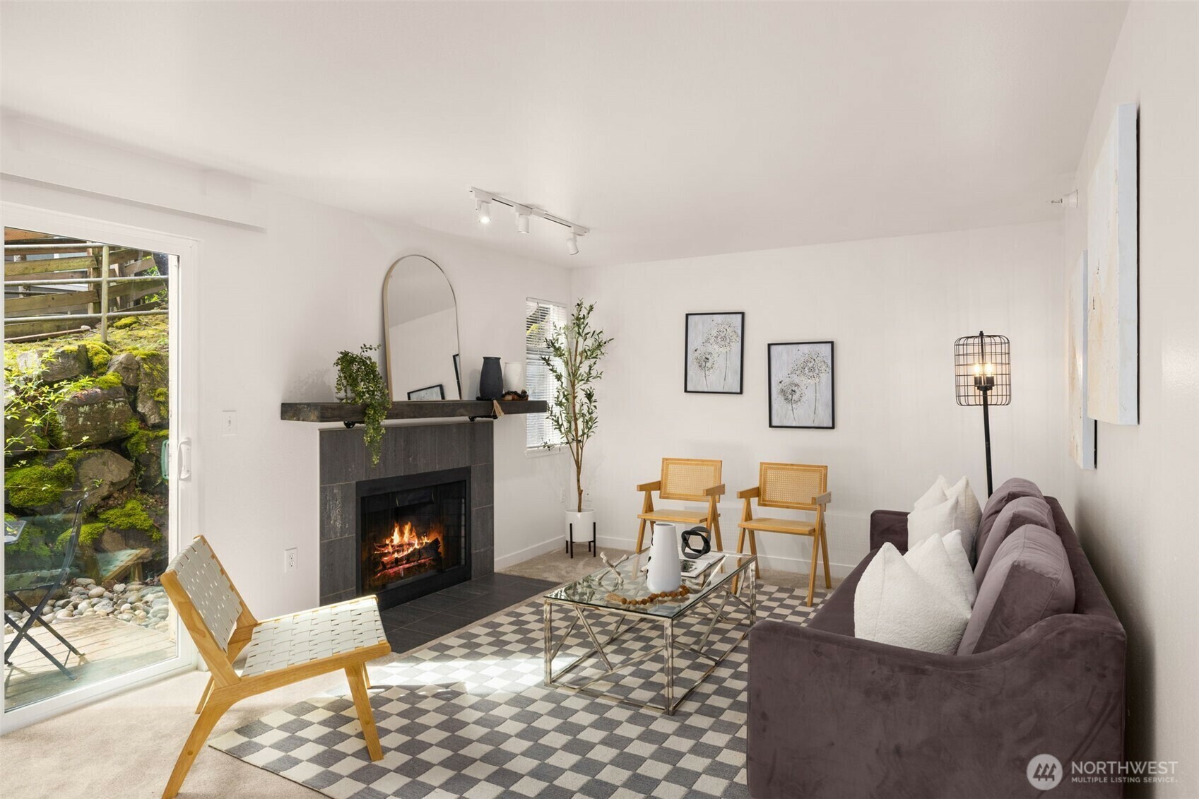 Property Photo:  700  Front Street S E101  WA 98027 