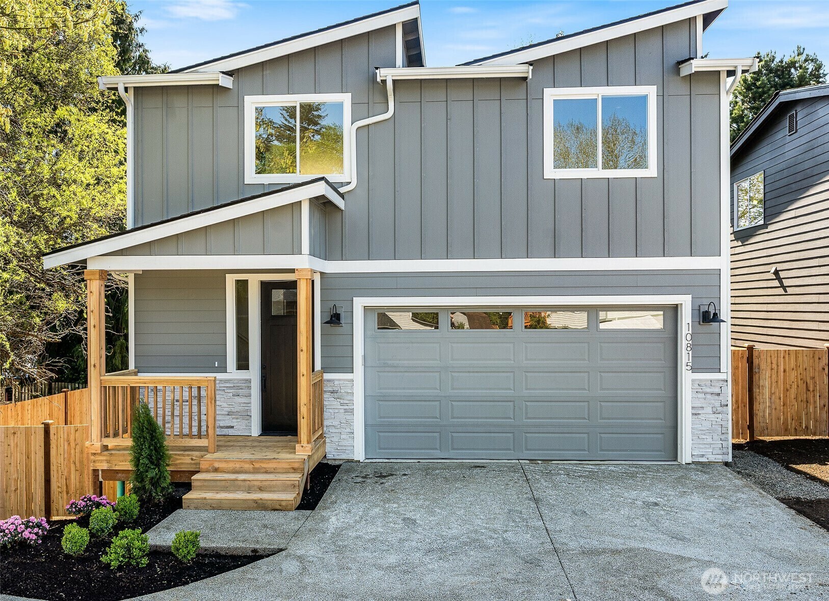 Property Photo: 10815 Holly Drive C WA 98204