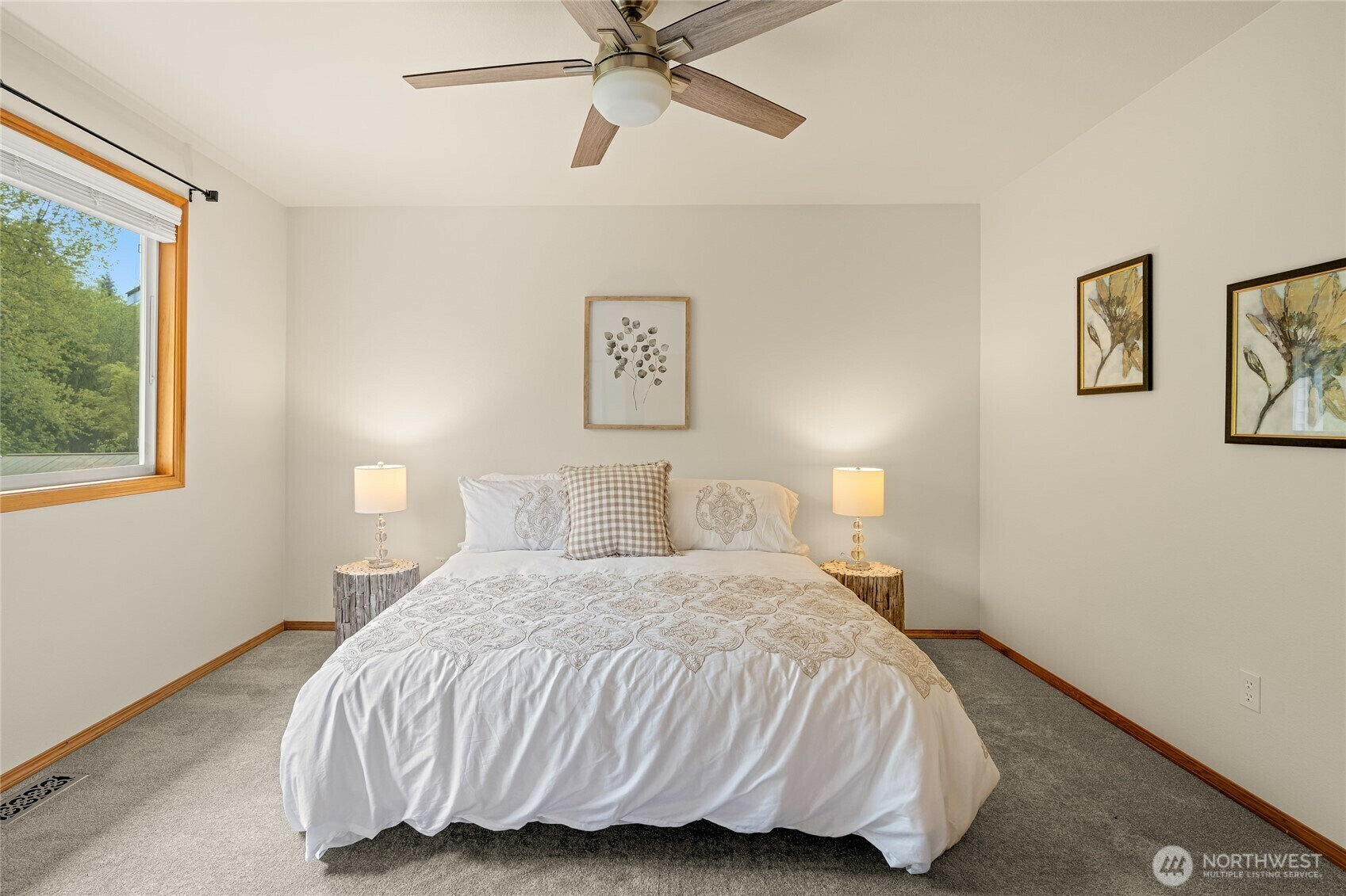 Property Photo: 639 125th Avenue NE WA 98258