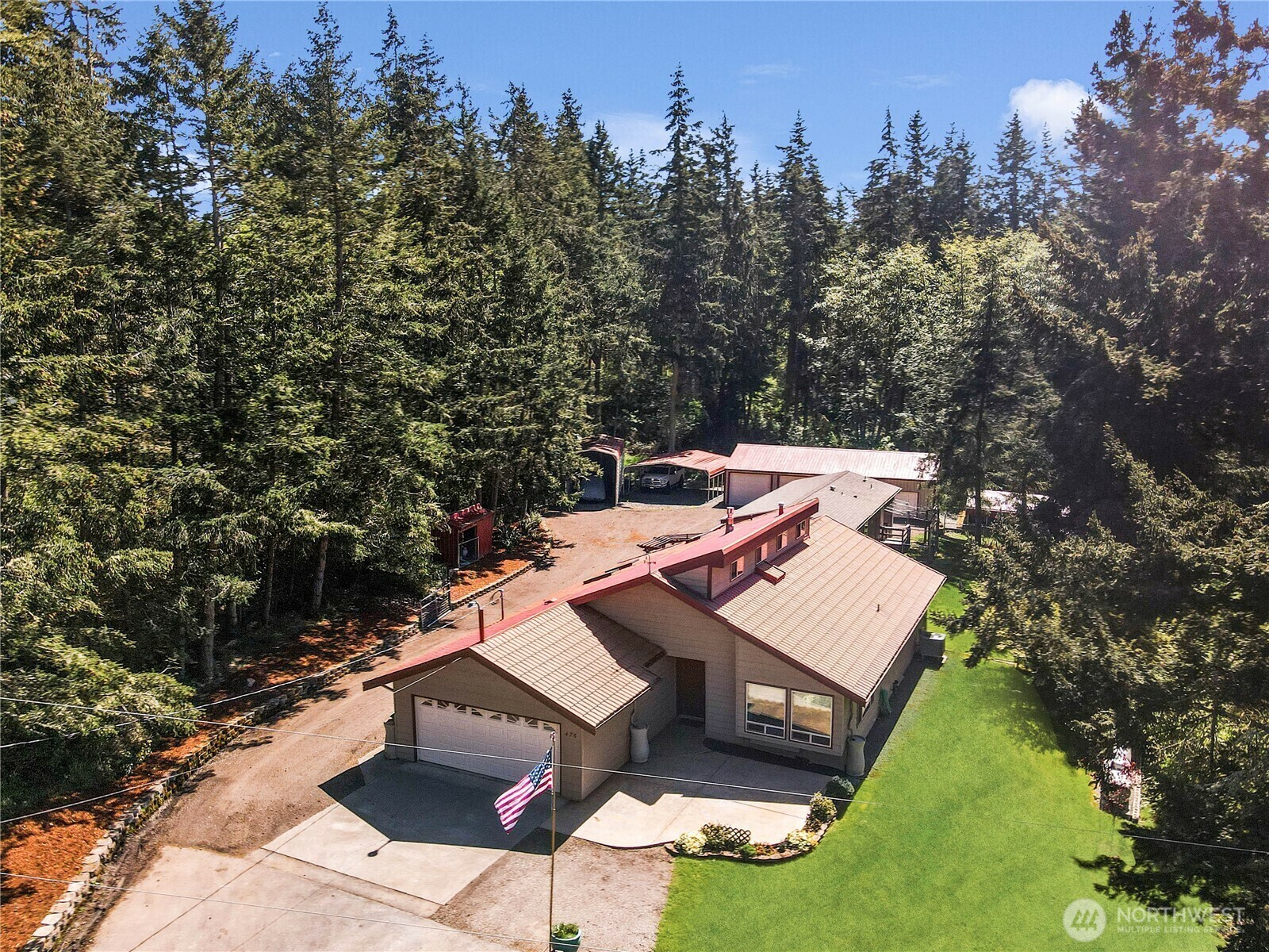 Property Photo: 476 Wilderness Way WA 98277