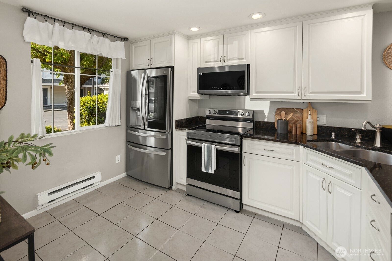 Property Photo: 5428 S 233rd Street 14-3 WA 98032