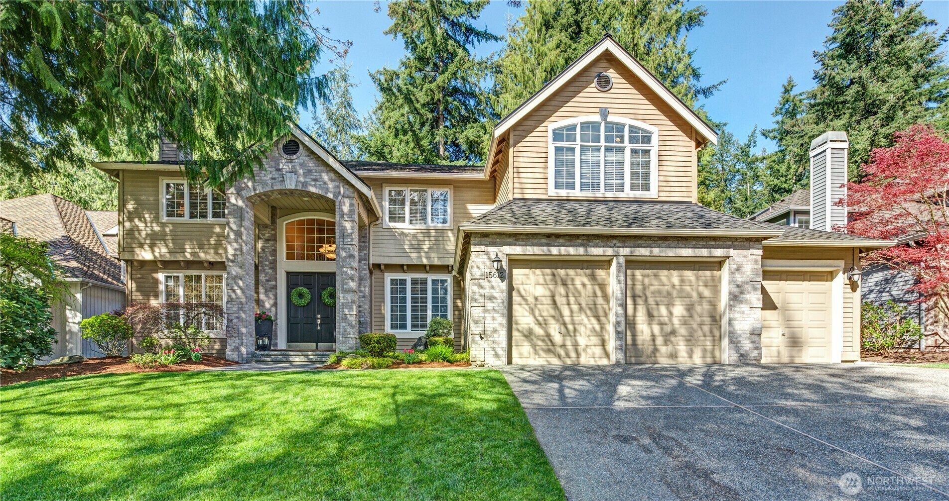 Property Photo: 15612 32nd Avenue SE WA 98012