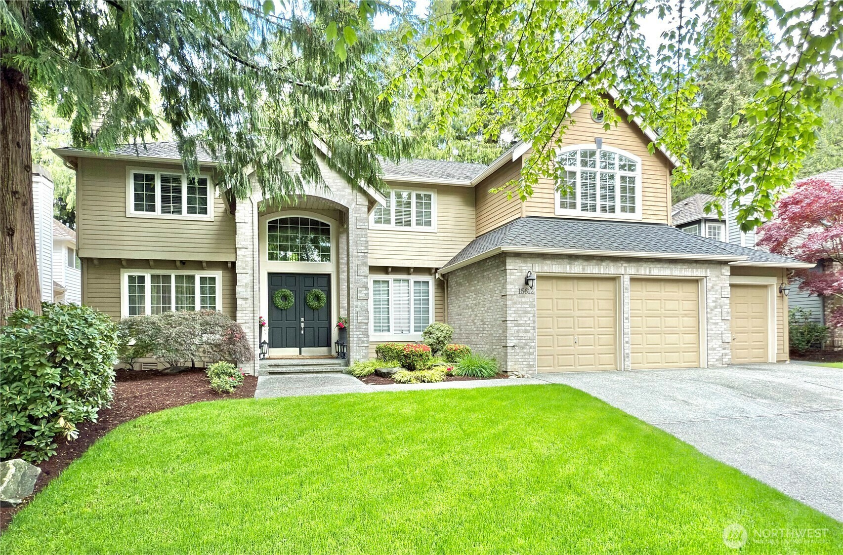 Property Photo: 15612 32nd Avenue SE WA 98012