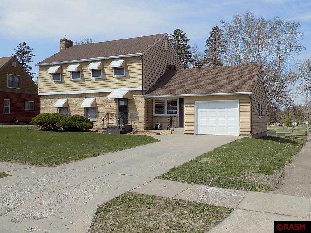 Property Photo: 106 5th St. W MN 55396