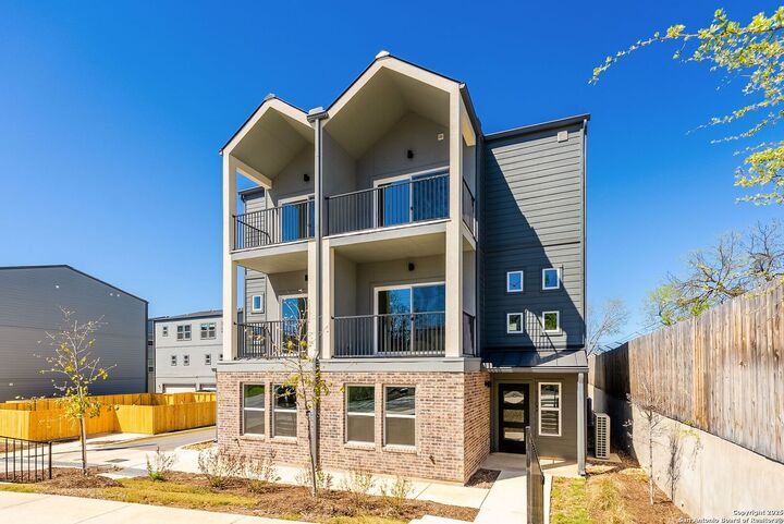 419 Ira #2101 Unit 2101  San Antonio TX 78209 photo