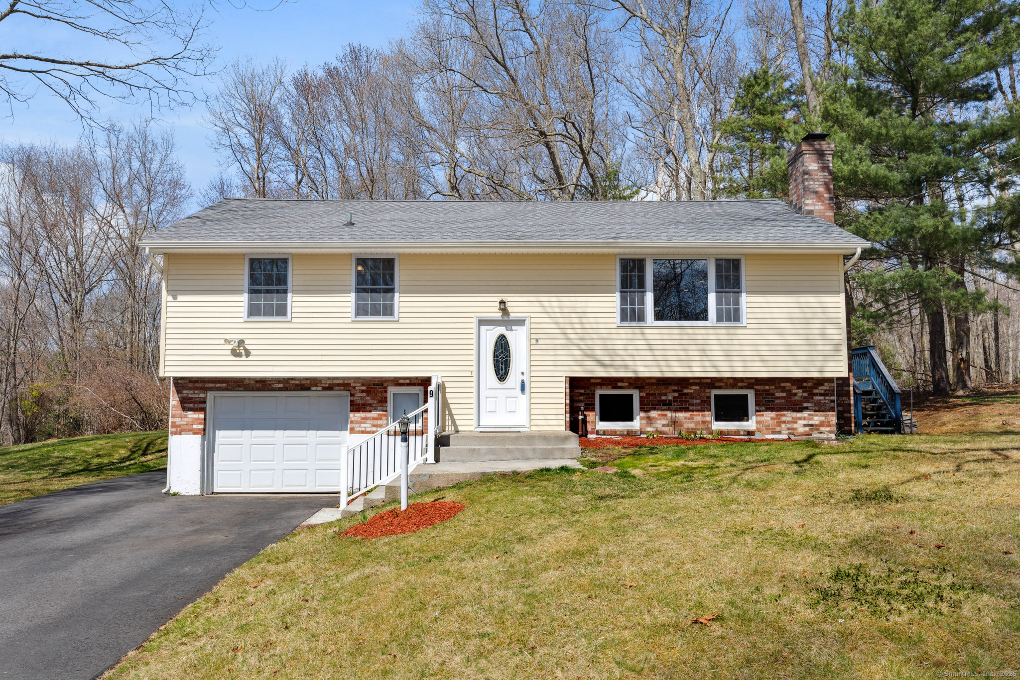 Property Photo: 9 Hillcrest Drive CT 06084