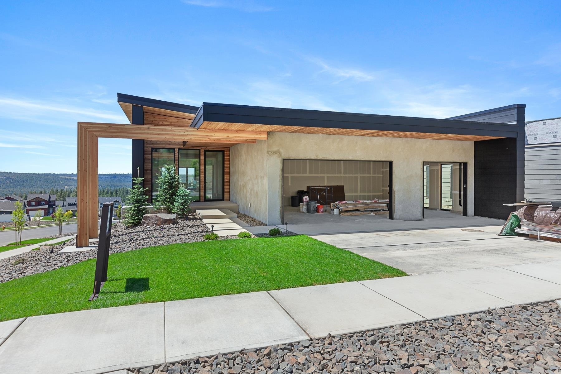 Property Photo: 8501 N Tessa St WA 99208