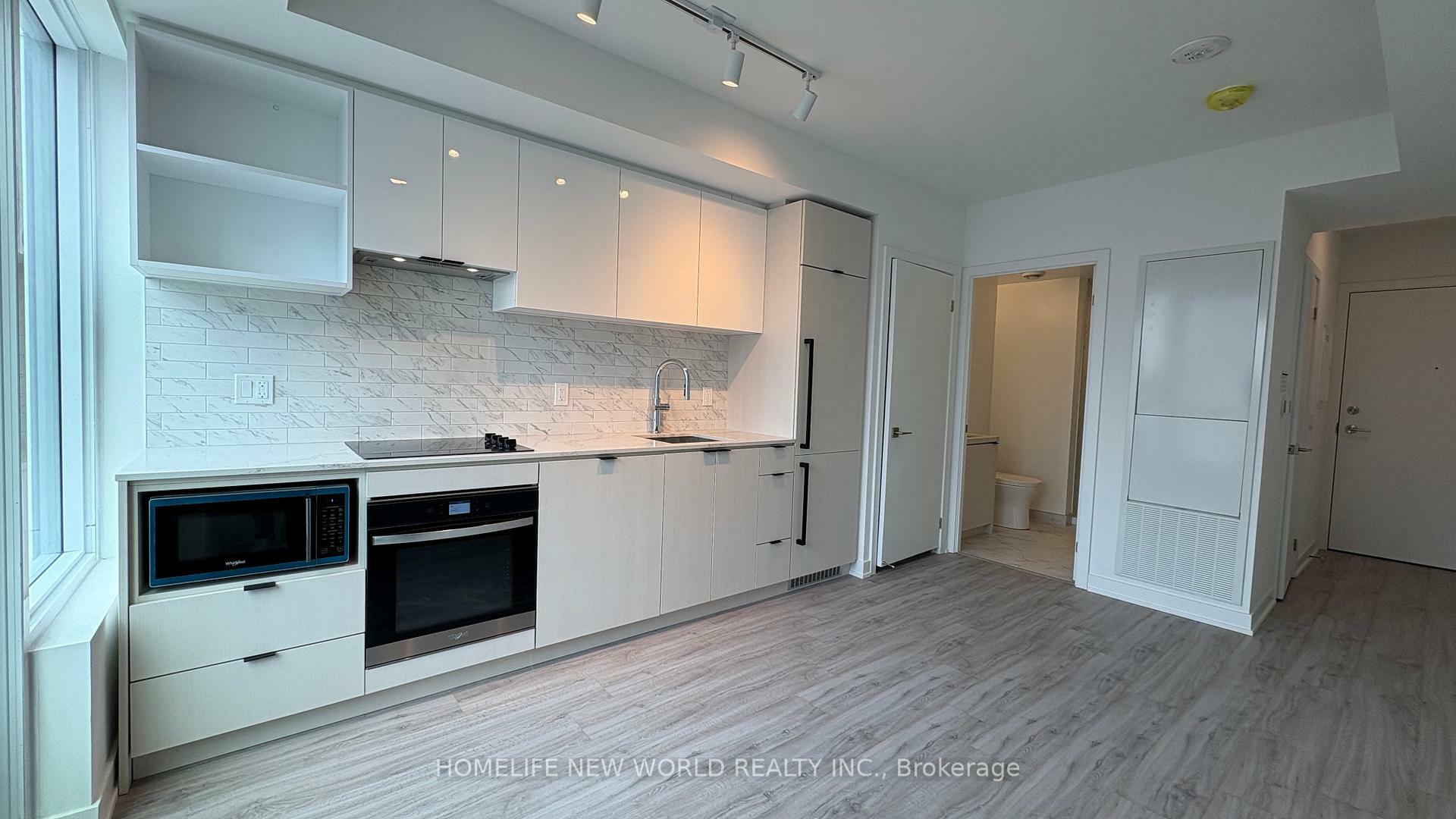 Property Photo: 252 Church Street 2502 ON M5B 1Z2