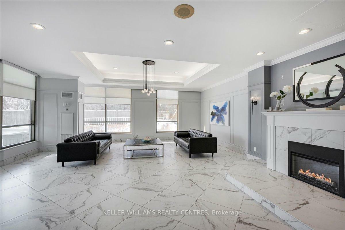 Property Photo: 712 Rossland Road E 612 ON L1N 9E8