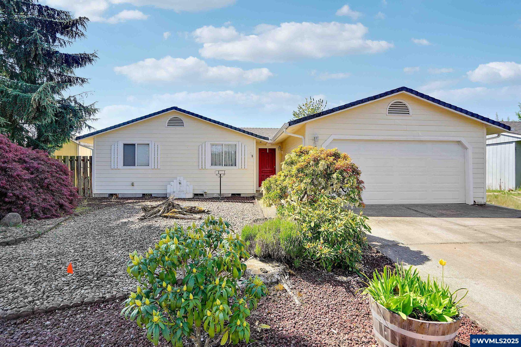 Property Photo: 5219 Lacey Ct N OR 97303