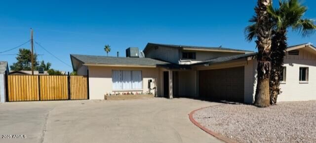 Property Photo: 4517 S Grandview Avenue AZ 85282