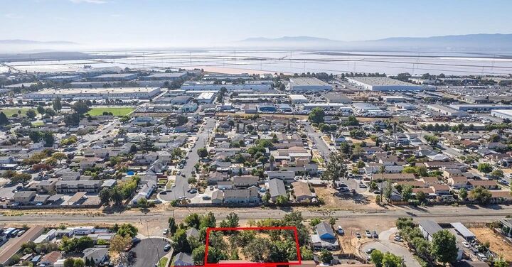 Property Photo: 7843 Railroad Avenue CA 94560