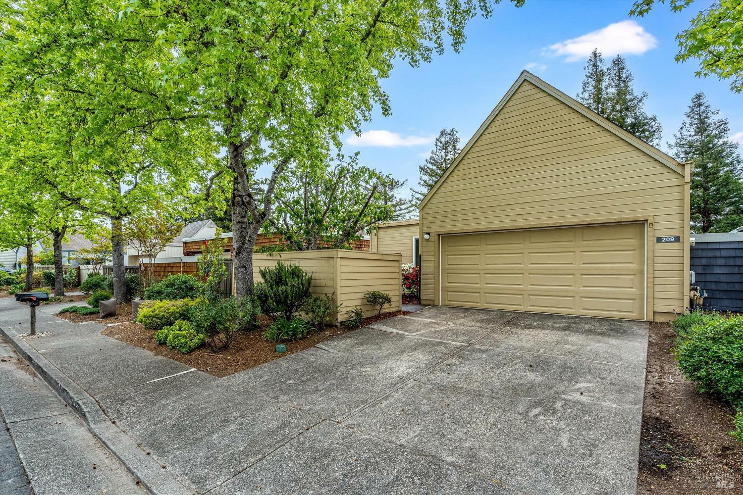 Property Photo: 209 Avenida Barbera Drive CA 95476
