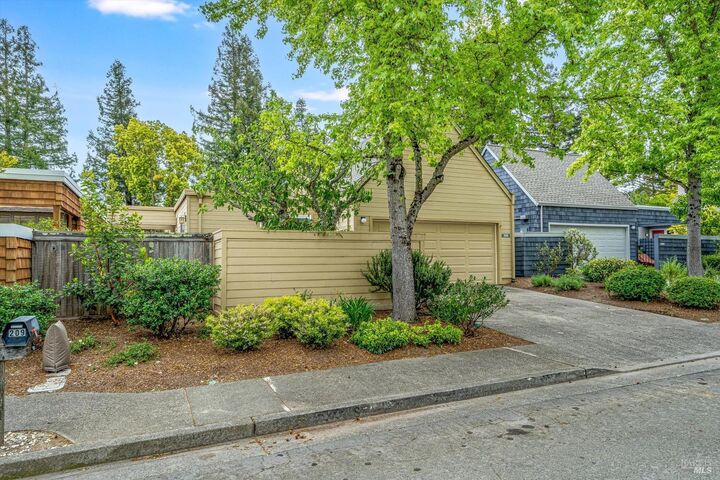 Property Photo:  209 Avenida Barbera Drive  CA 95476 