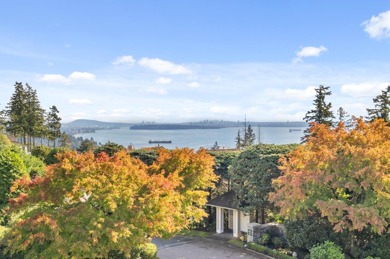 Property Photo: 5401 West Vista Court BC V7W 3G8