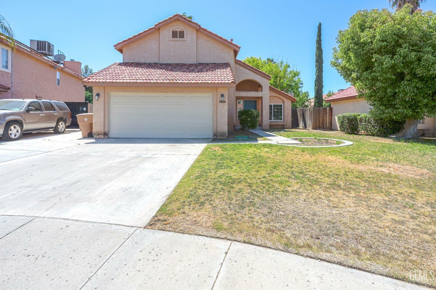 Property Photo: 7805 Walnut Grove Court CA 93313