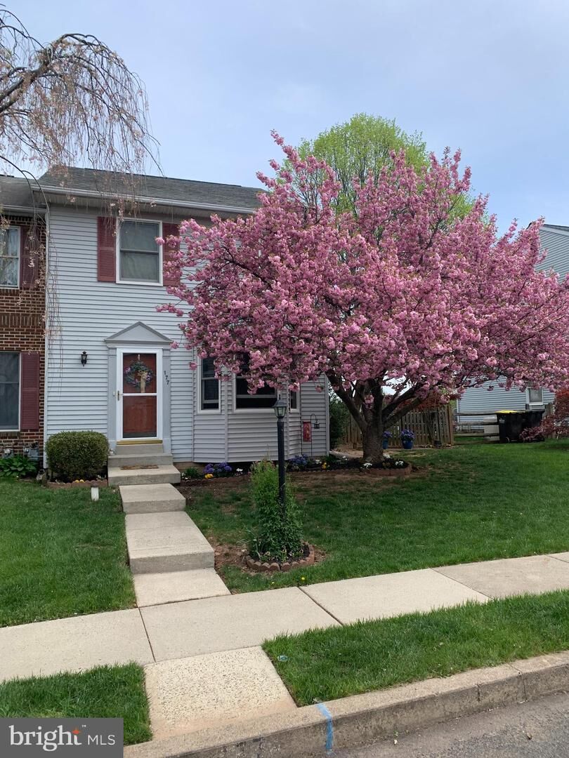 Property Photo: 177 Winding Way PA 18969