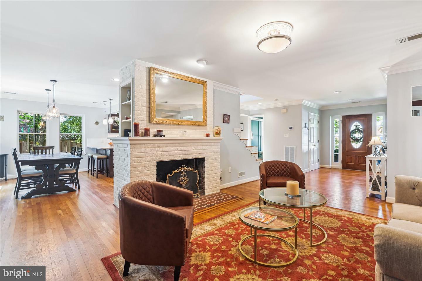 Property Photo: 603 Dorchester Road VA 22046