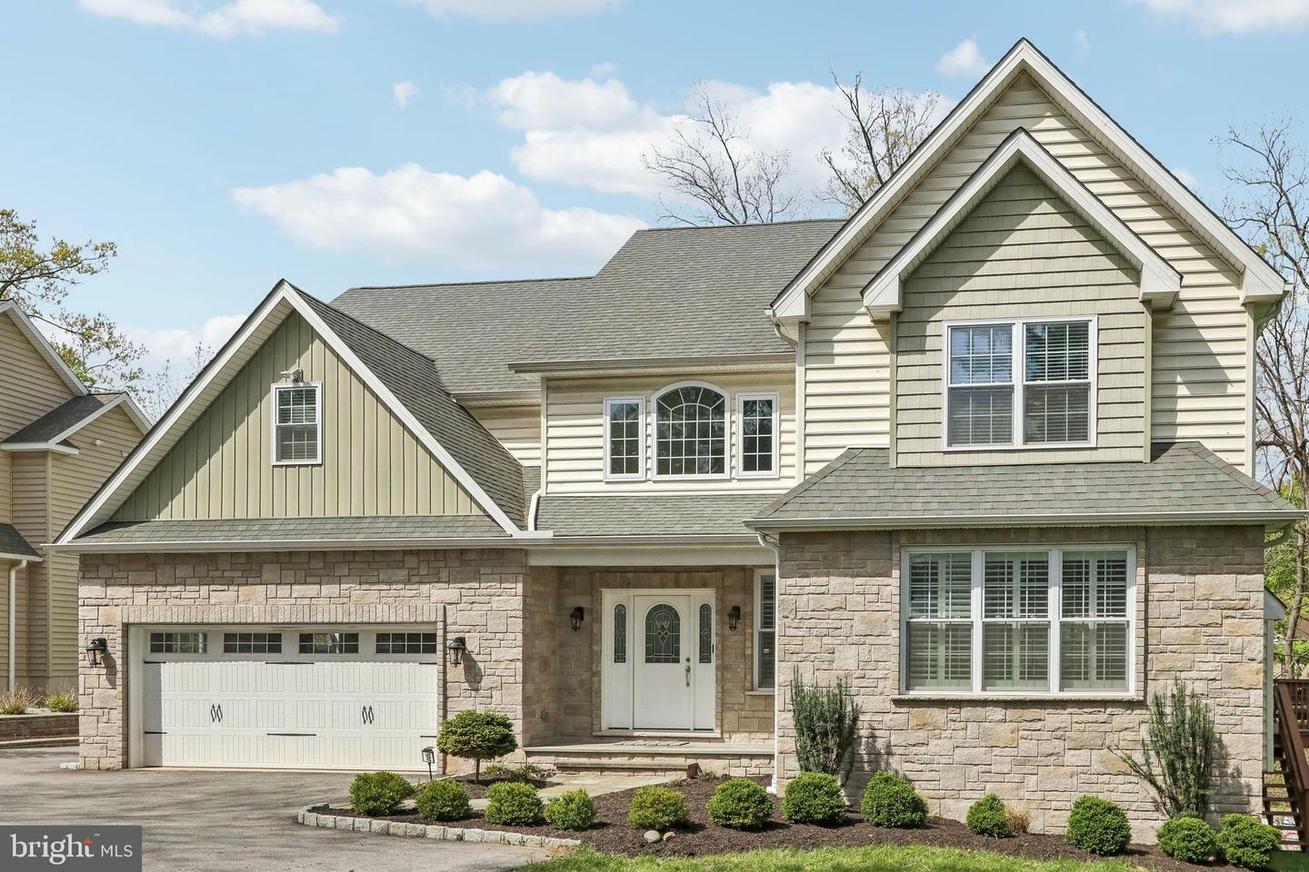 Property Photo: 10 E Central Avenue PA 19301