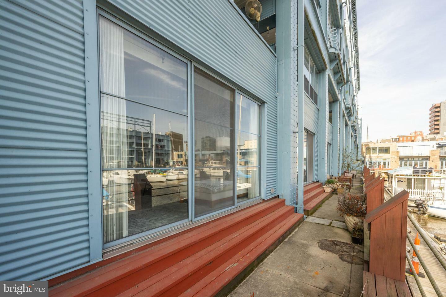 Property Photo: 3 N Columbus Boulevard 107 PA 19106