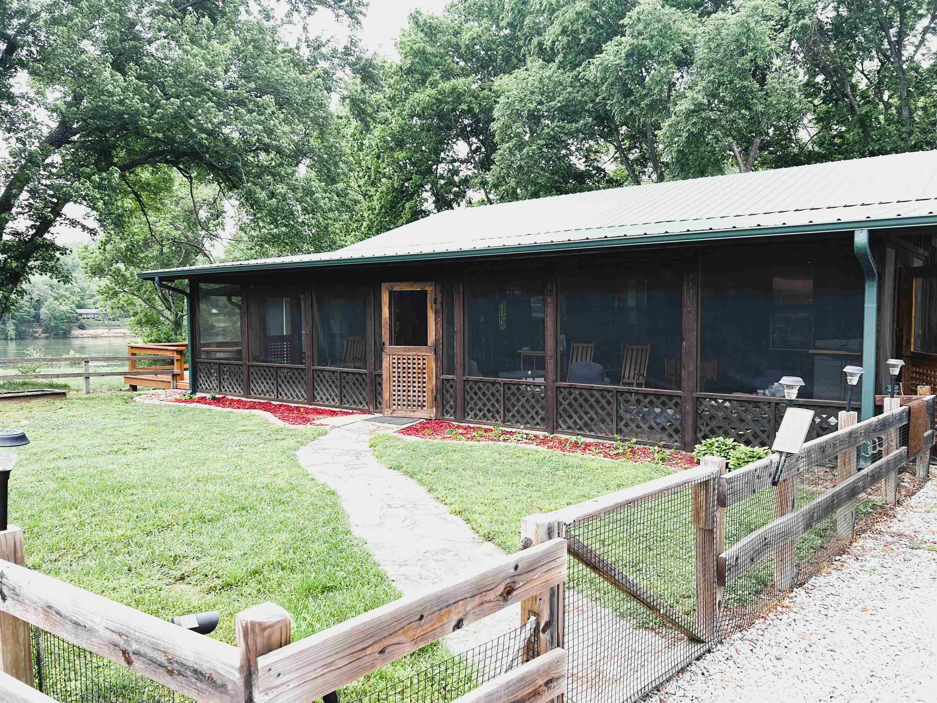 Property Photo: 858 N Riverview Lane 892 N Riverview Lane AR 72560