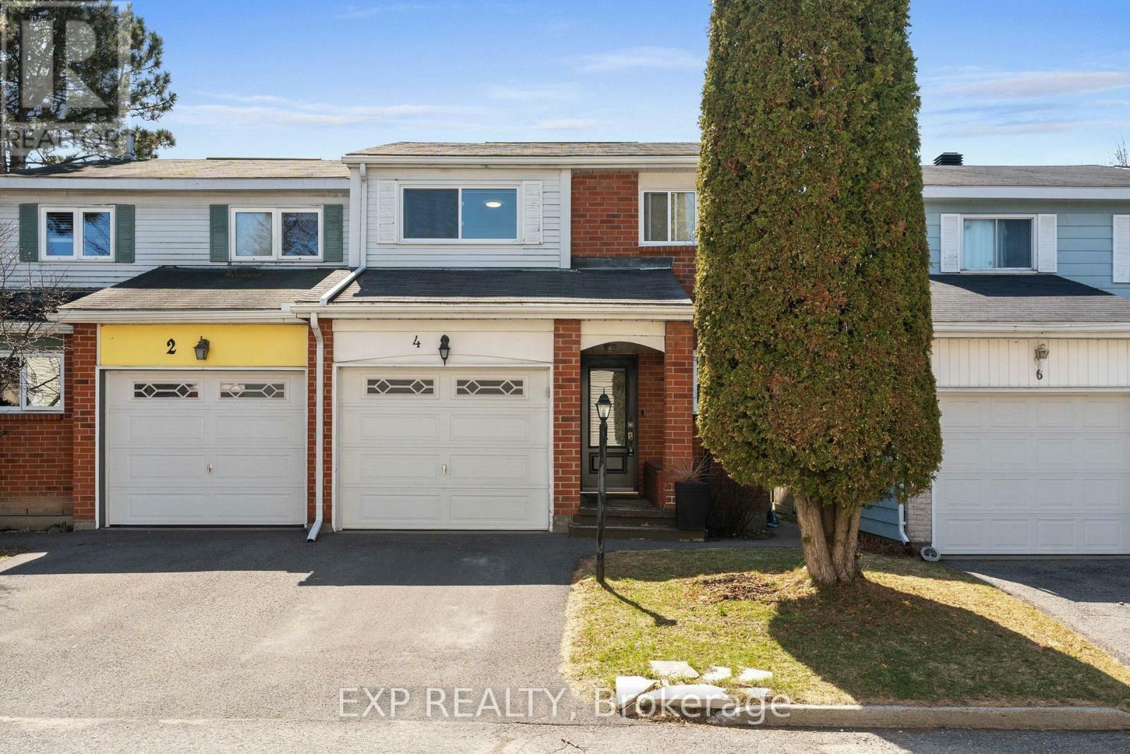 Property Photo: 4 Trafford Lane ON K2J 1X7