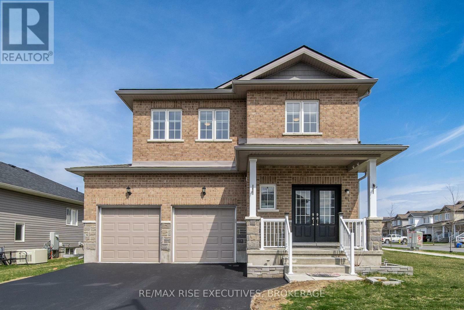Property Photo:  111 Brennan Crescent  ON K0H 2H0 