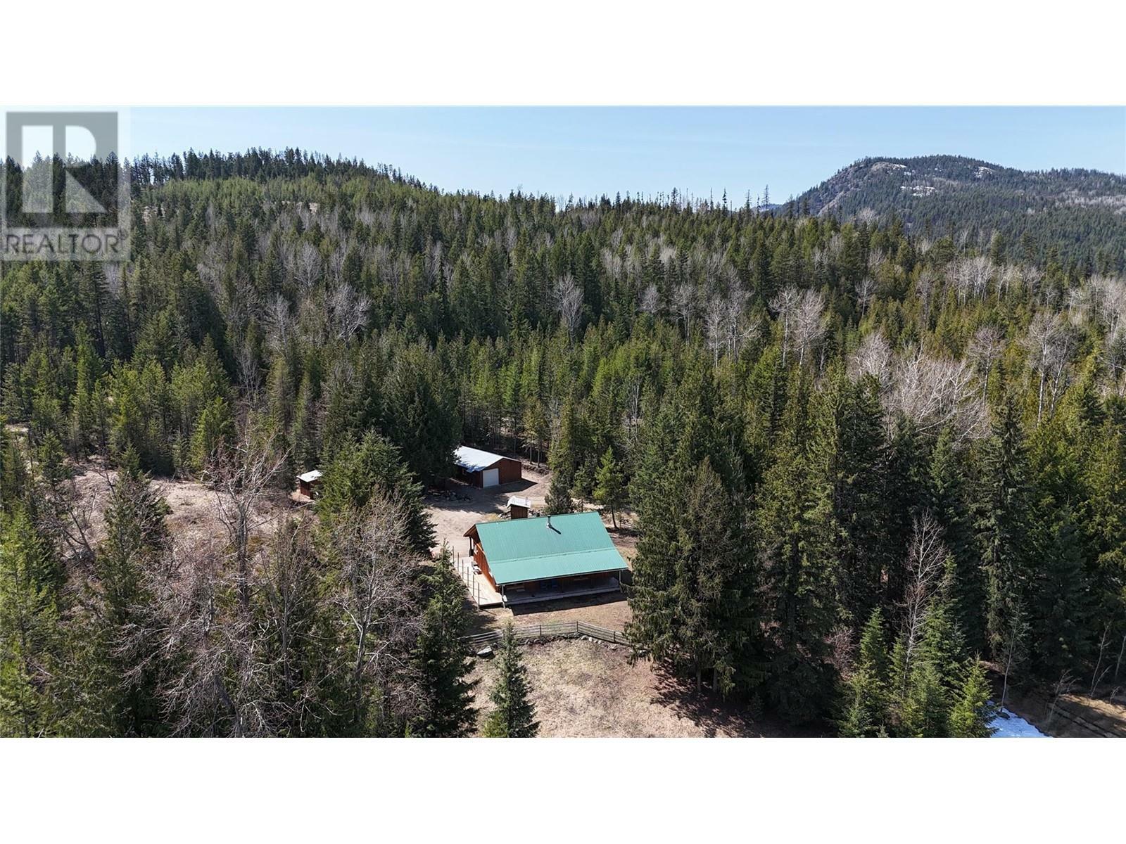 Property Photo: 10500 3 Highway BC V0H 1H5