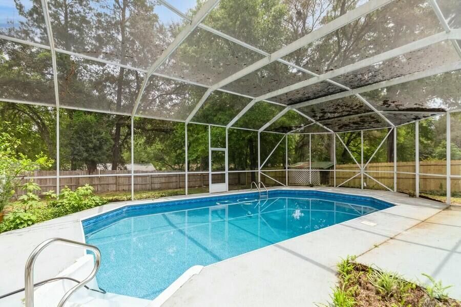 Property Photo:  1101 A Palm Boulevard  FL 32578 