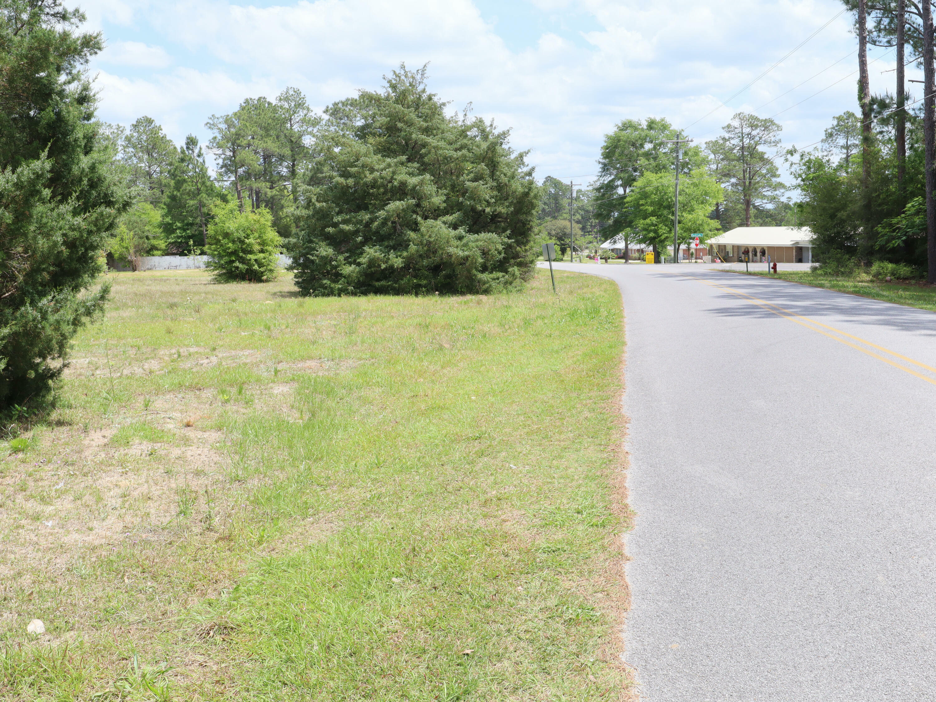 Property Photo: Lot 24 Ten Lake Drive FL 32433