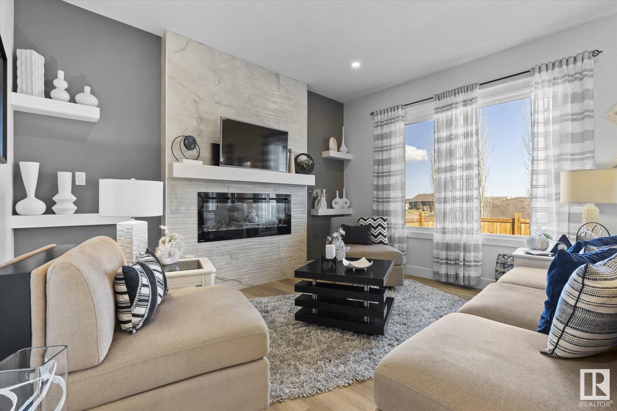 Property Photo: 82 Meadowlink Common AB T7X 2X3
