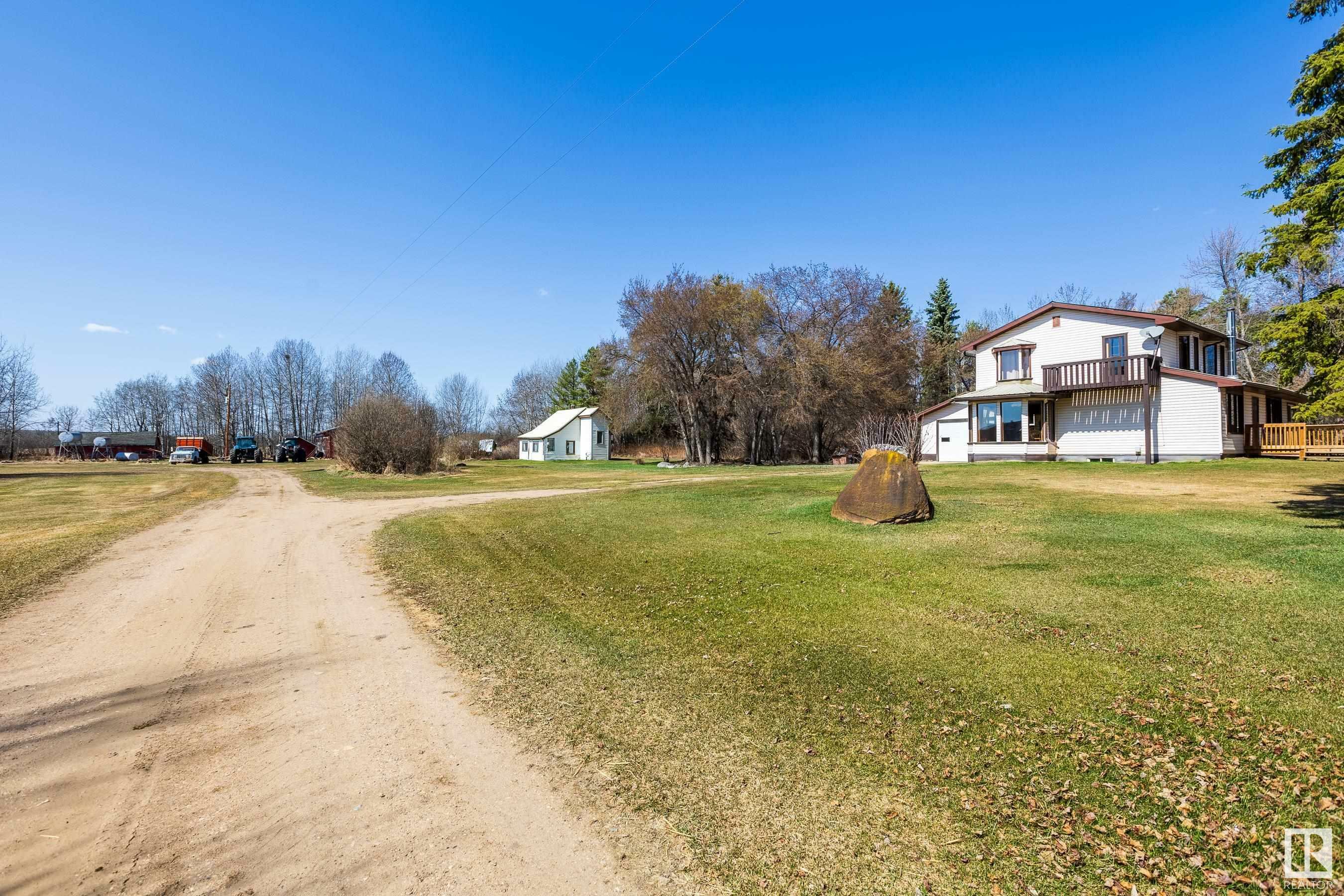 Property Photo: 65530 Rr160 10 AB T0A 1Z0