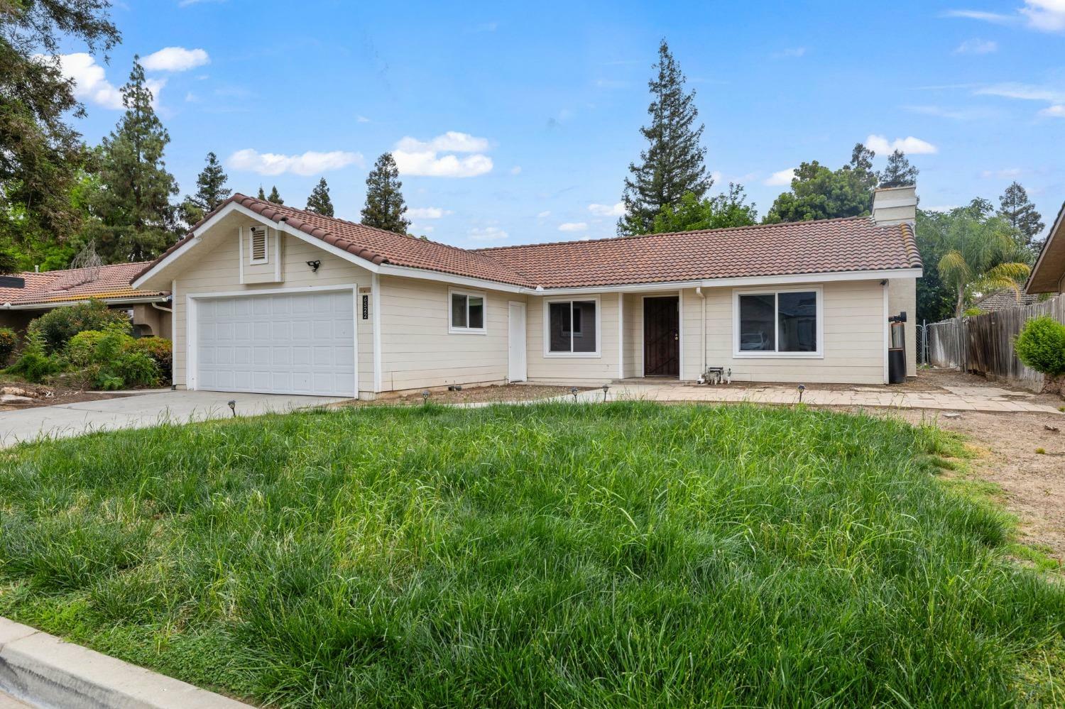 Property Photo: 6522 N Bendel Avenue CA 93722