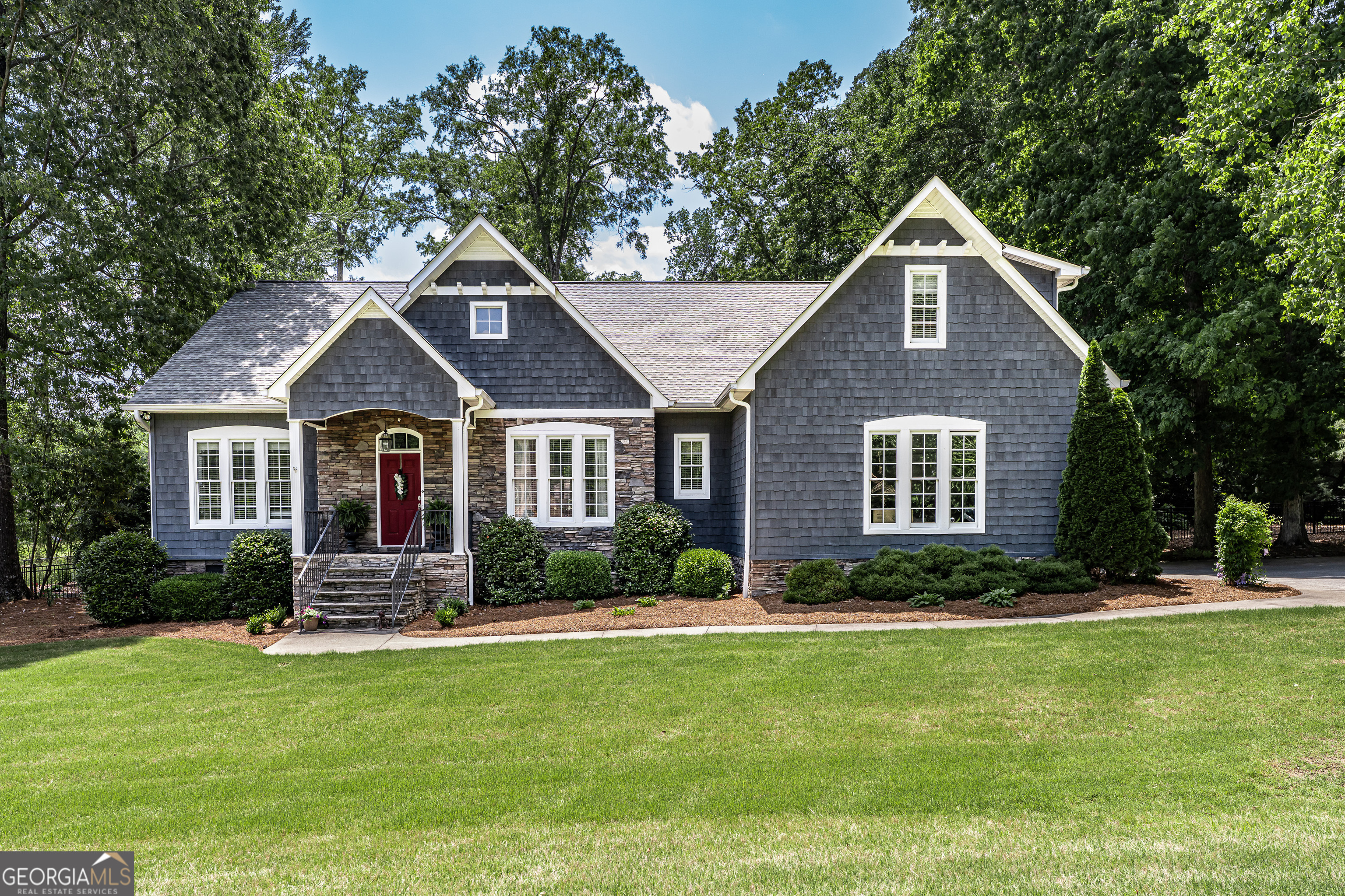 Property Photo: 426 Fields Ferry Drive NE GA 30701