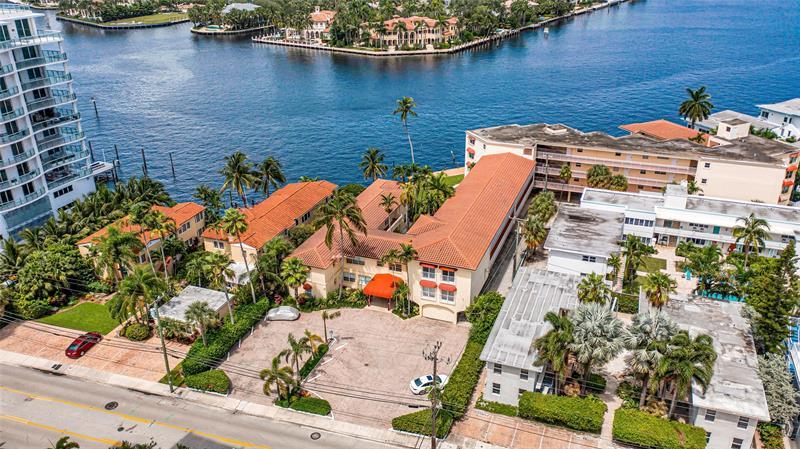 Property Photo: 341 N Birch Rd 204 FL 33304