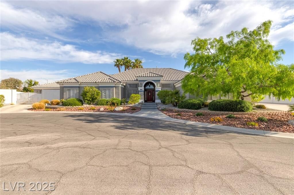 Property Photo:  3684 Mooncrest Circle  NV 89129 