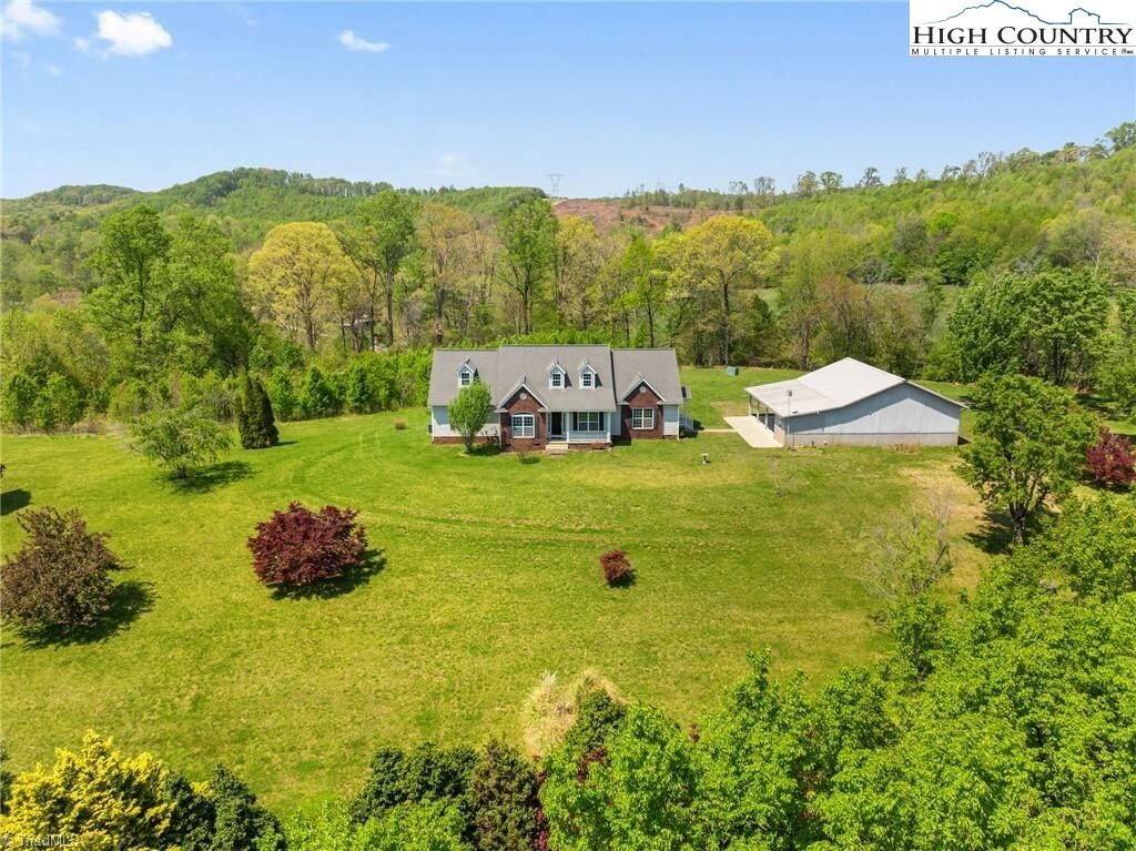 Property Photo: 1046 Linneys Mill Road NC 28689