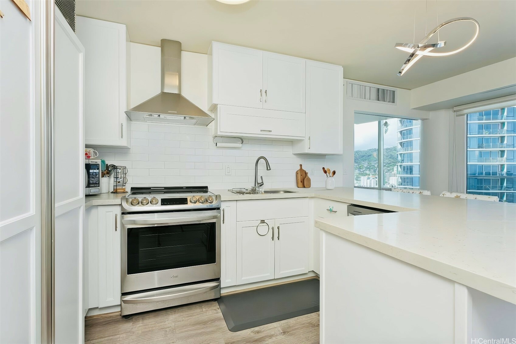 Property Photo: 1288 Kapiolani Boulevard I-3903 HI 96814