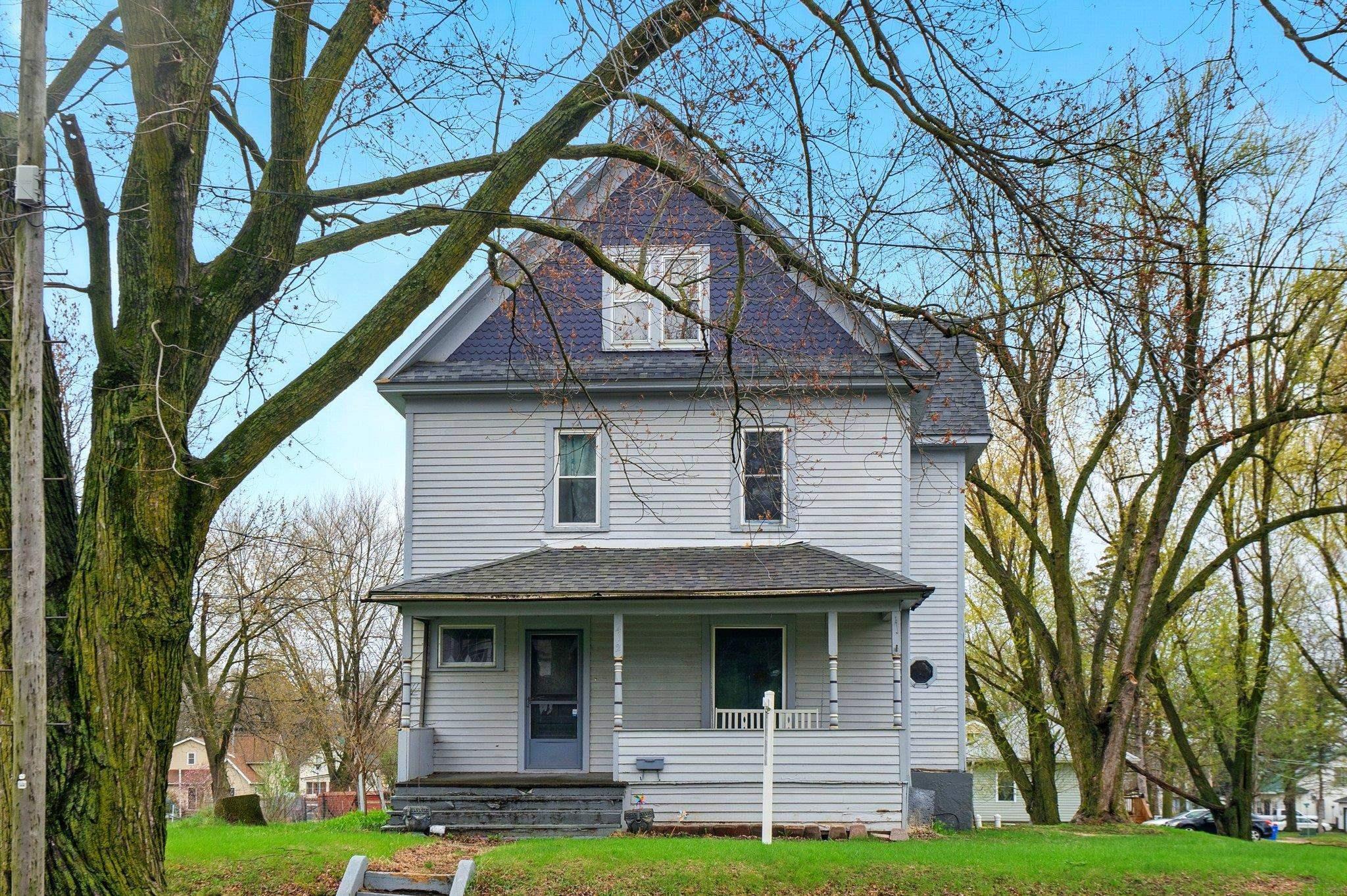 Property Photo: 412 W Charles Street IA 50662