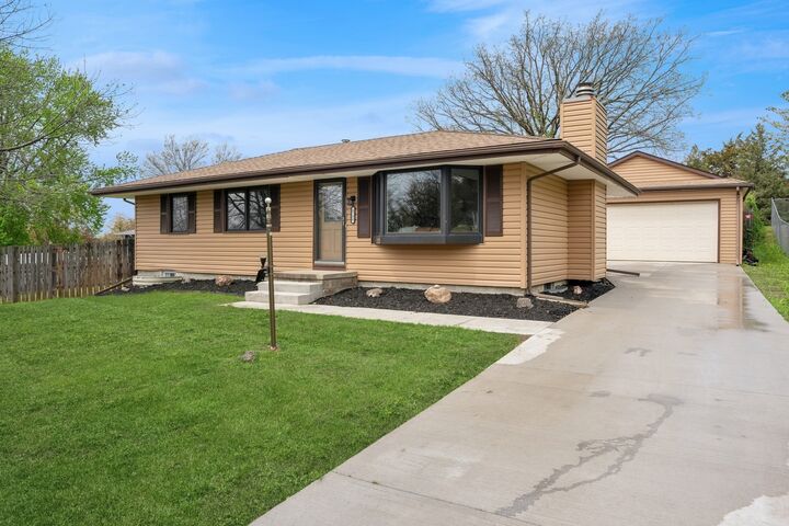 6750 NW 53rd Street  Johnston IA 50131 photo