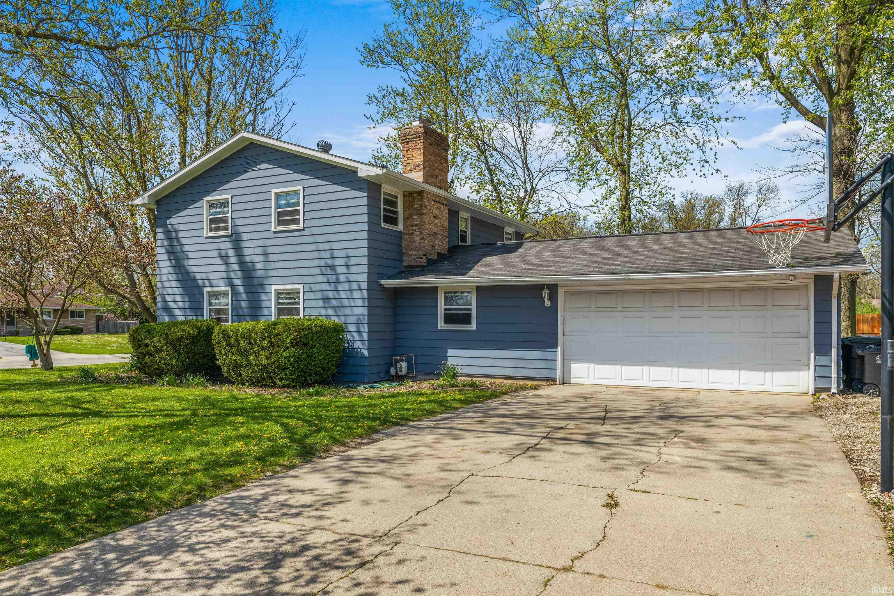 Property Photo: 2410 Inwood Drive IN 46815