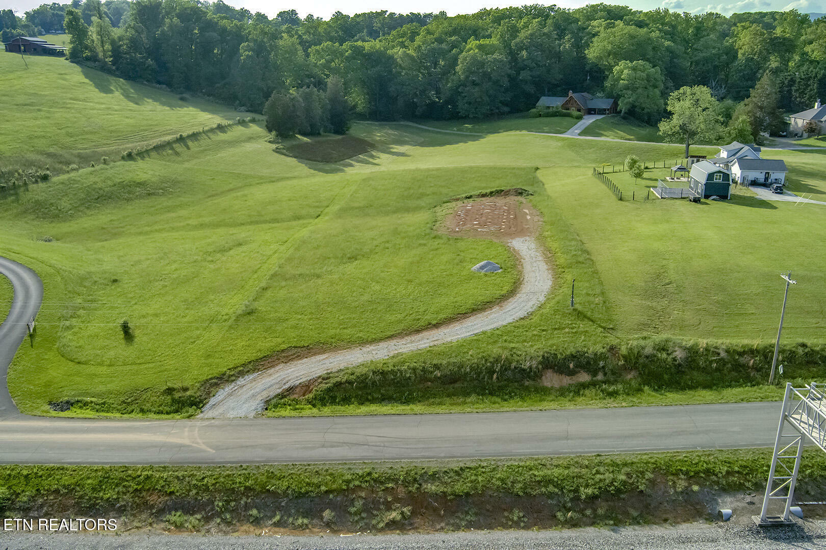 Property Photo: 139 Hearthside Rd TN 37716