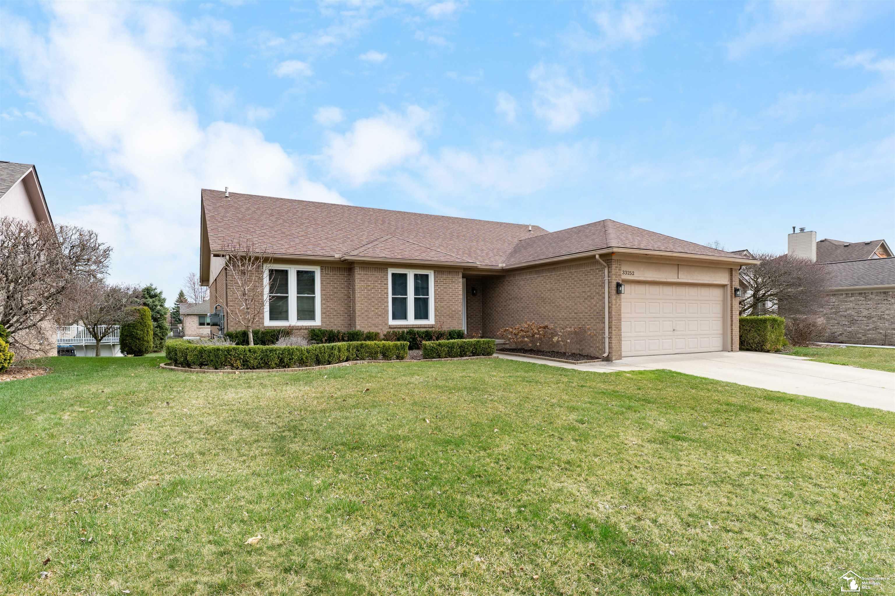 Property Photo: 33252 Mazara MI 48026