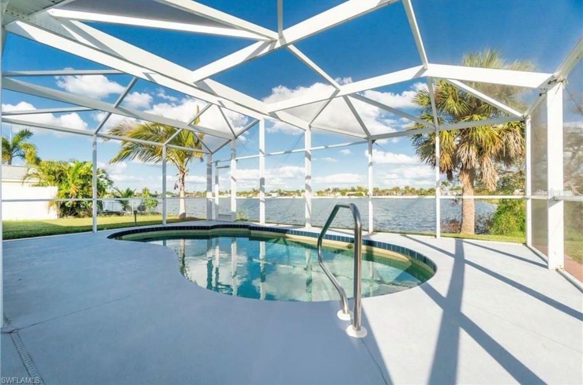 Property Photo:  5208 Chaves Circle  FL 33948 