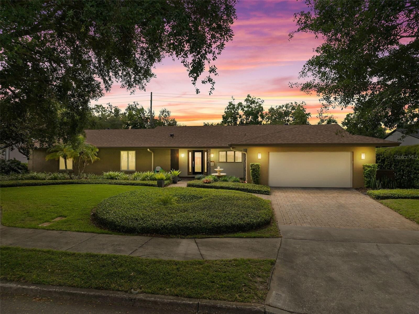 Property Photo: 1618 Pepperidge Drive FL 32806