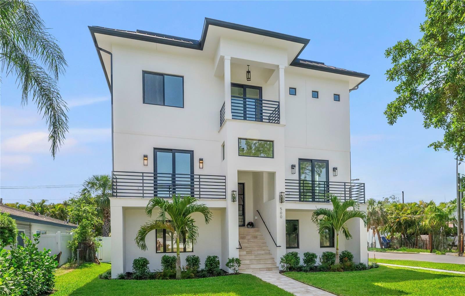 Property Photo: 500 E Davis Boulevard FL 33606