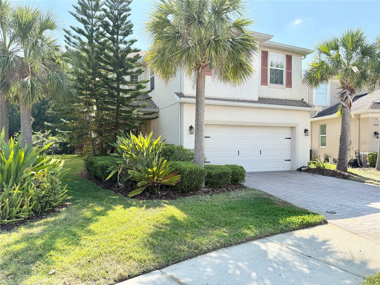 Property Photo: 7704 Tuscany Woods Dr FL 33647