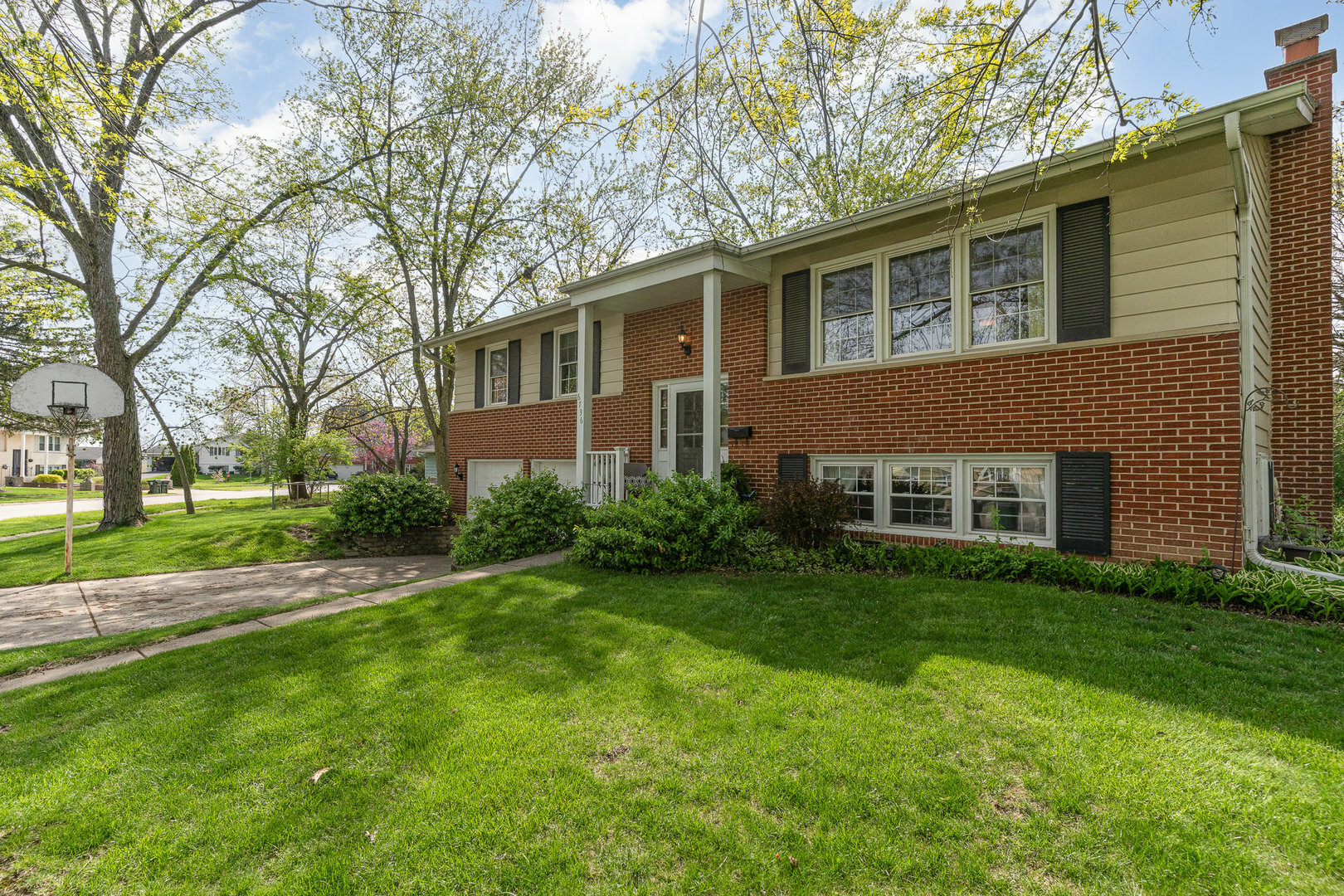 Property Photo: 6736 Patton Drive IL 60517