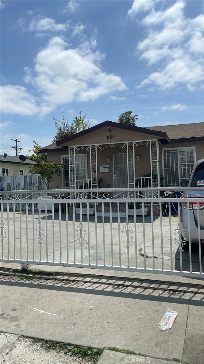 Property Photo: 860 & 862 W 73rd Street CA 90044